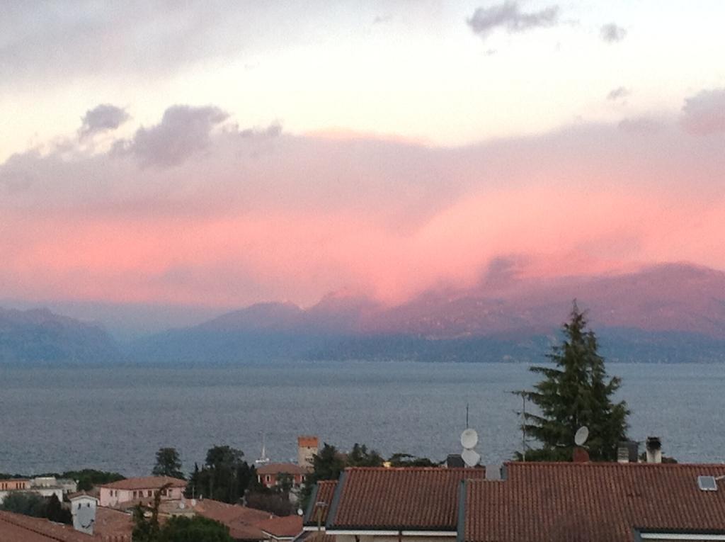 Panoramapartment Desenzano del Garda Eksteriør billede